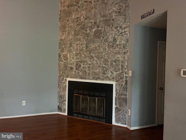 903-k Woodbridge Ct #903-k, Edgewood