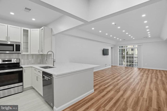 5910 Great Star Dr #201, Clarksville