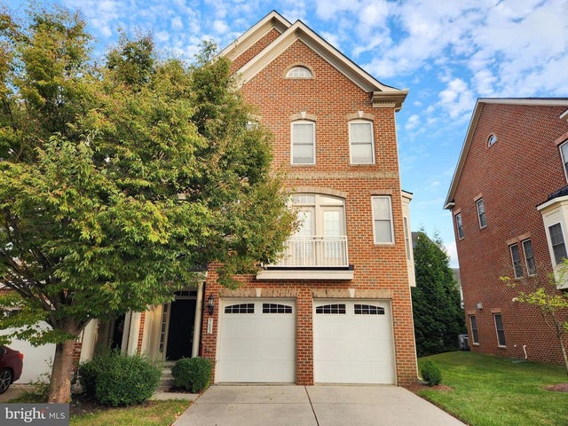 9602 Silken Leaf Ct, Laurel