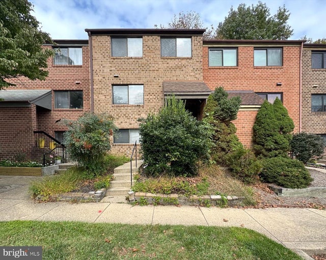 9036 Early April Way, Columbia