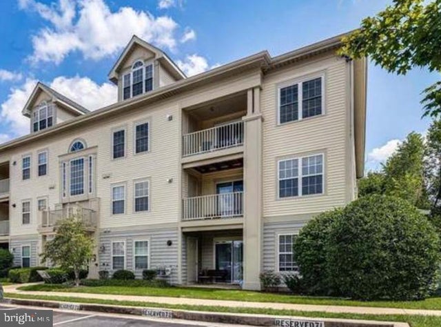 9141 Gracious End Ct #202, Columbia