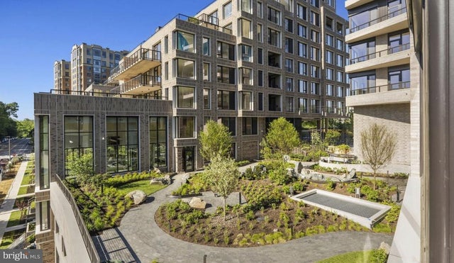 10511 Strathmore Hall St #2b-3a-306, North Bethesda