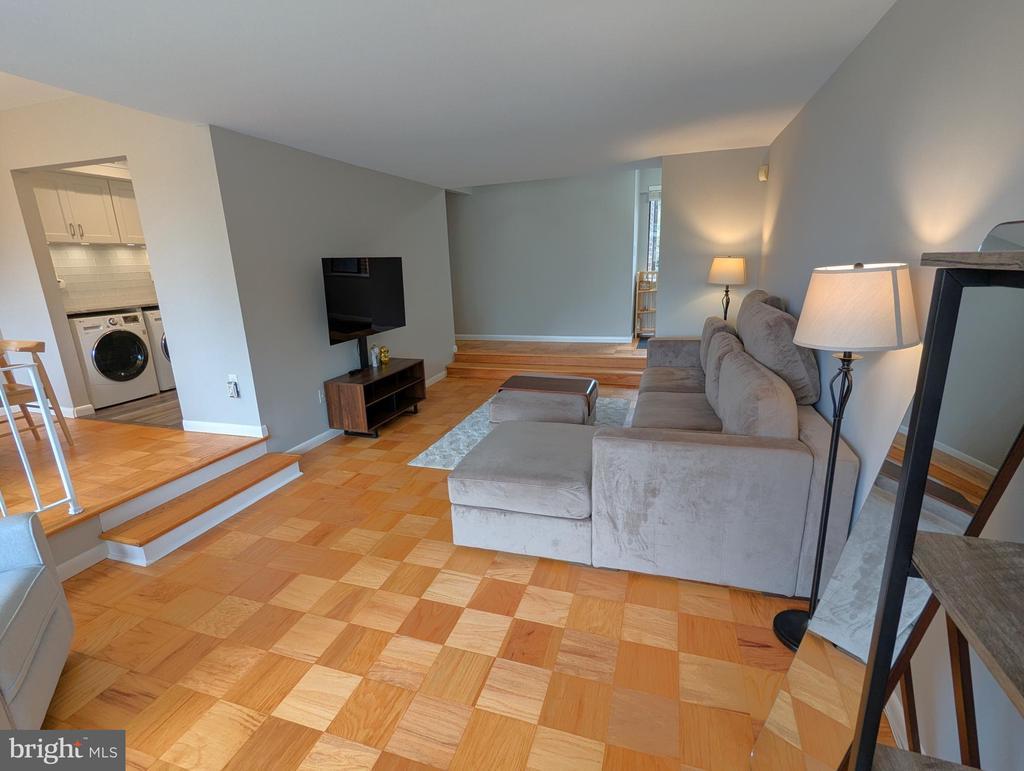 2115 Walsh View Ter 8203, Silver Spring Property Listing MLS® 