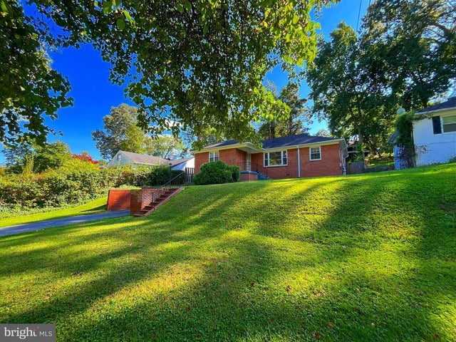 5612 Massachusetts Ave, Bethesda