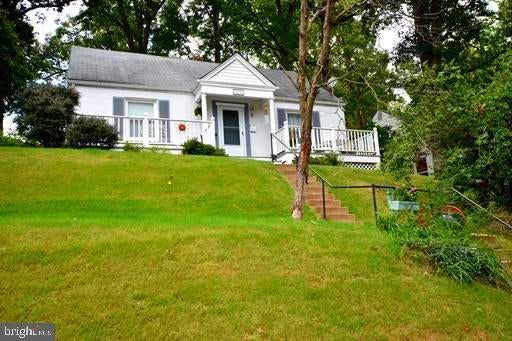 10626 S Dunmoor Dr, Silver Spring