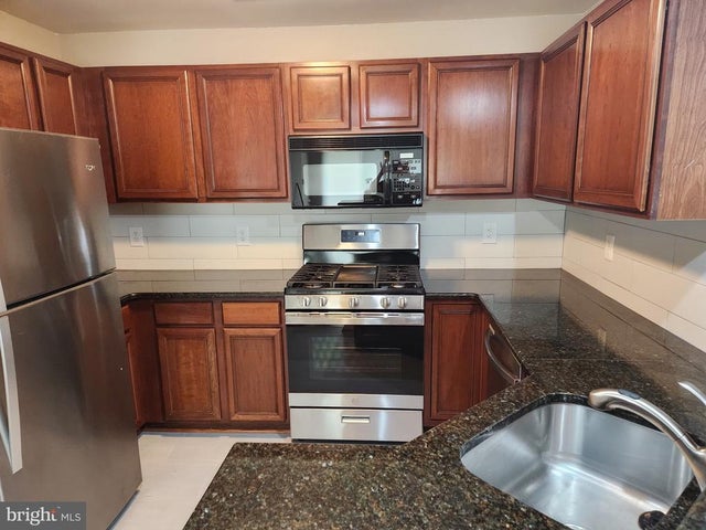 13107 Millhaven Pl #e, Germantown