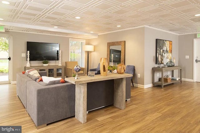 1699 Yale Pl #3br-1687, Rockville