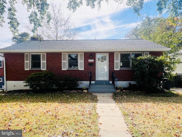 4712 Topping Rd, Rockville