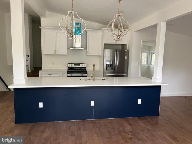 611 Winona Ct, Silver Spring