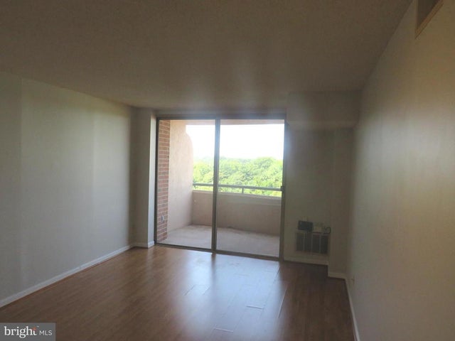 4808 Moorland Ln #1108, Bethesda