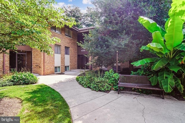 18709 Walkers Choice Rd #18709, Montgomery Village