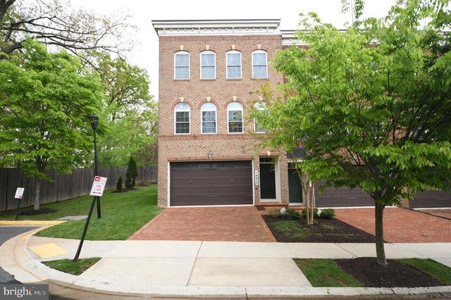 14823 Wootton Manor Ct, Rockville