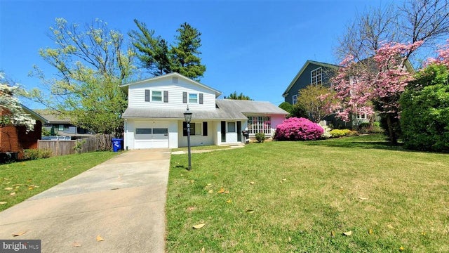 6405 Middleburg Ln, Bethesda