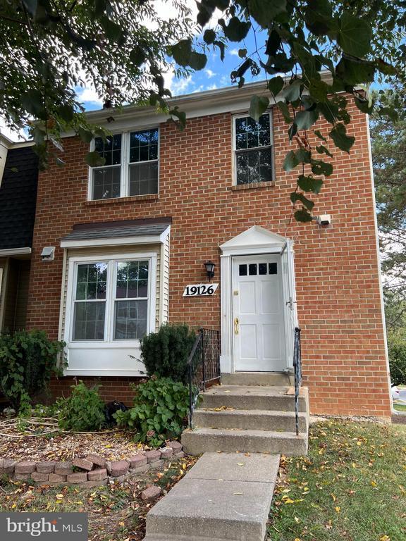 19126 Cherry Bend Dr, Germantown