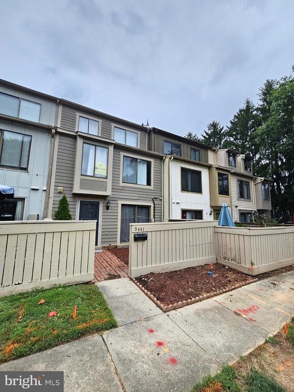 9441 Chadburn Pl, Gaithersburg