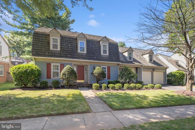 208 Bristol Downs Dr, Gaithersburg