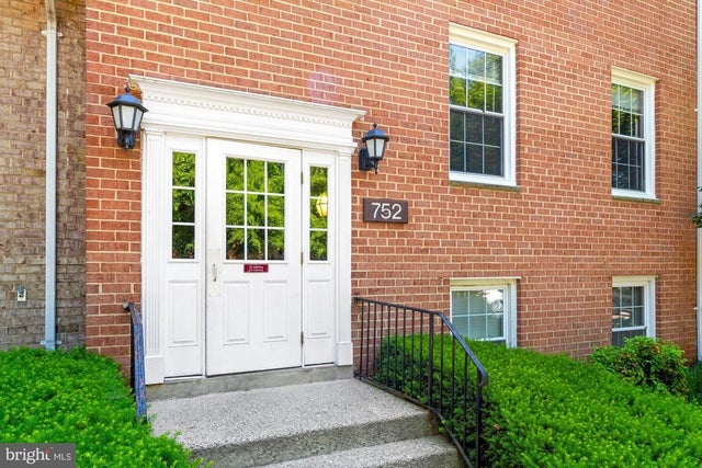 752 Quince Orchard Blvd #752-t1, Gaithersburg