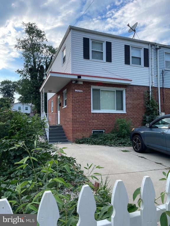 12040 Valleywood Dr, Silver Spring