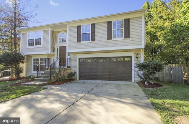102 W Deer Park Rd, Gaithersburg