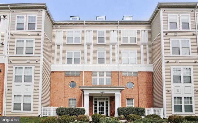 100 Watkins Pond Blvd #2-404, Rockville