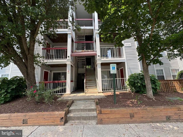18518 Boysenberry Dr #226, Gaithersburg