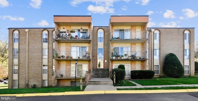 11915 Parklawn Dr #202, Rockville