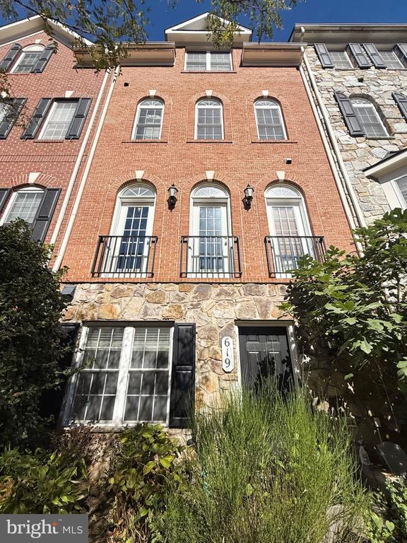 619 Hurdle Mill Pl, Gaithersburg