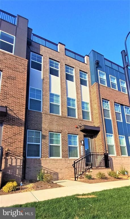 1122 Vermeer Ave, Gaithersburg