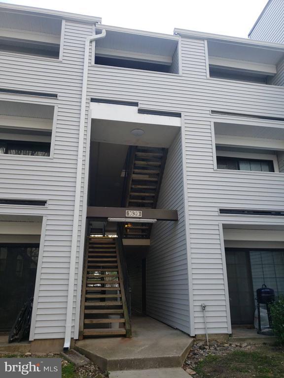 1639 Carriage House Ter #j, Silver Spring