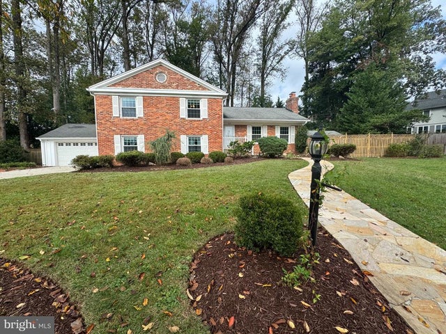 7223 Marbury Ct, Bethesda