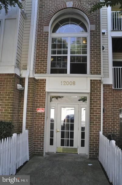 12008 Amber Ridge Cir #a-301, Germantown