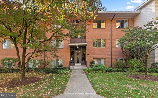 10228 Rockville Pik #10228, Rockville