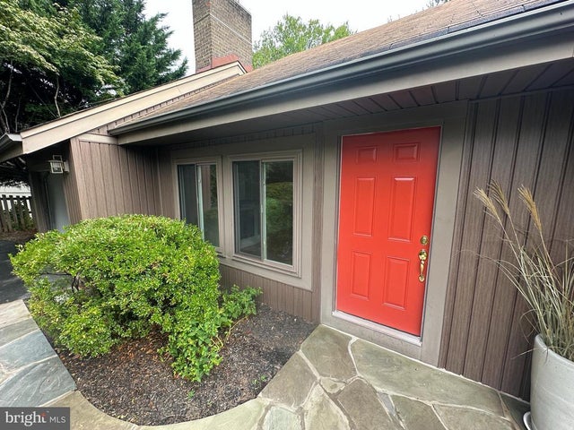 11613 Piney Lodge, North Potomac