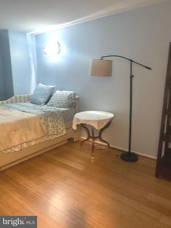 14624 Monmouth Dr #12-124, Burtonsville