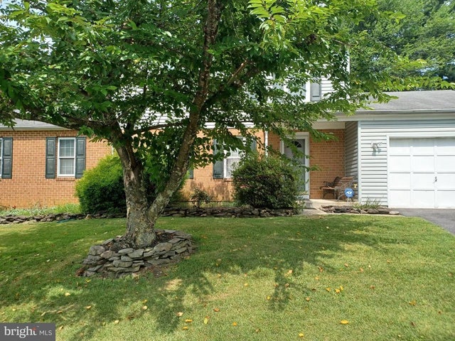 17 Blackburn Ct, Burtonsville