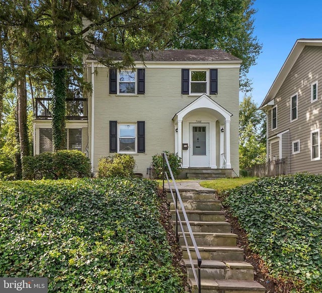 7000 Exeter Rd, Bethesda