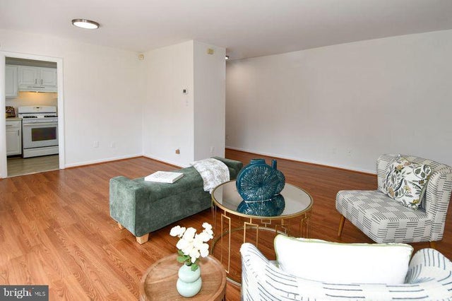 10637 Montrose Ave #204, Bethesda