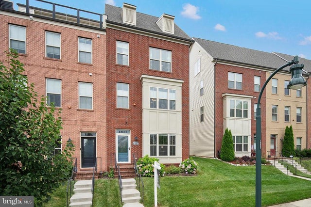 22601 Merganser St, Clarksburg