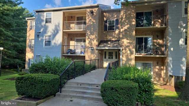 18300 Streamside Dr #304, Gaithersburg