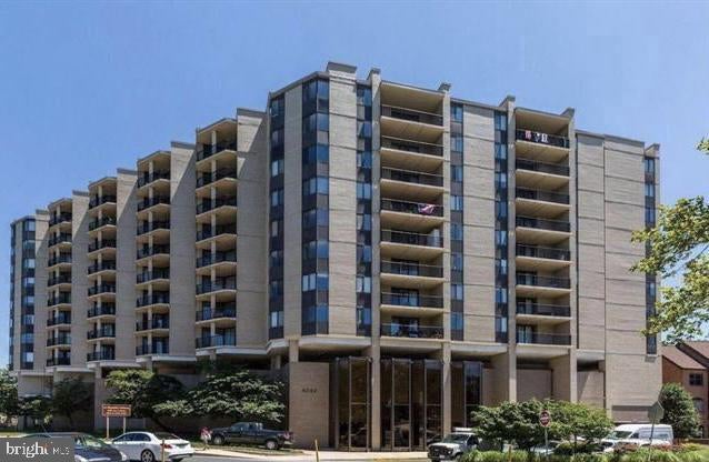 4242 E West Hwy #804, Chevy Chase