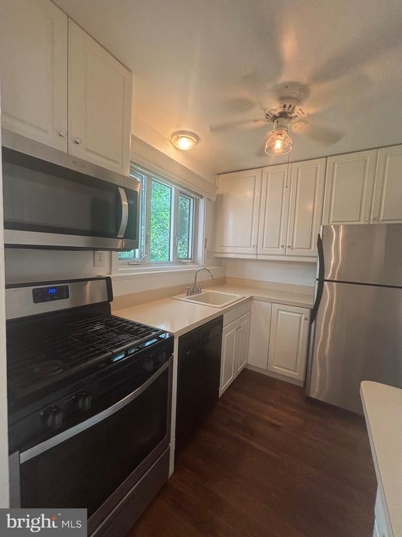 10401 Montrose Ave #301, Bethesda