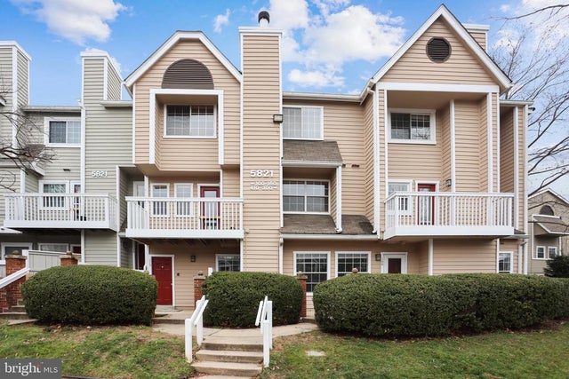 5821 Inman Park Cir #100, Rockville