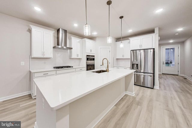 13317 Petrel St, Clarksburg