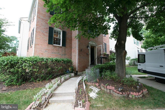 632 Ivy League Ln #17-94, Rockville