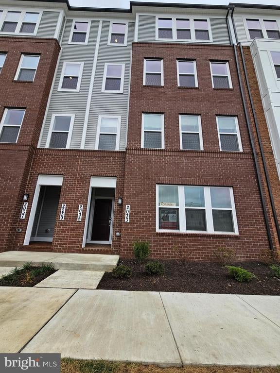 2033 Henson Norris St, Rockville