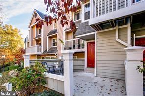 5700 Chapman Mill Dr #2215, Rockville