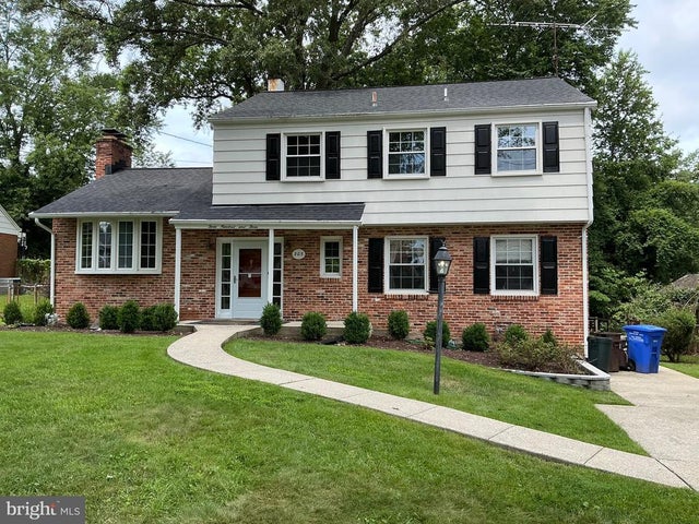 303 Charlton Ct, Silver Spring