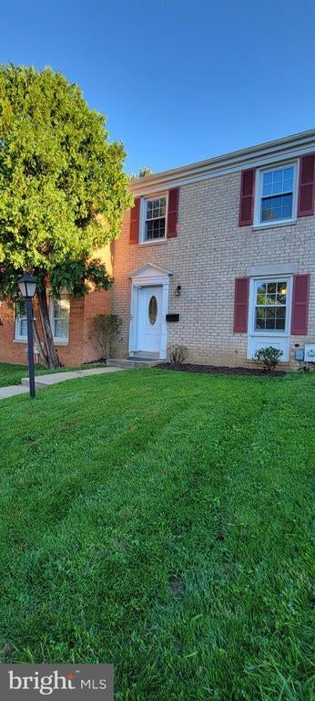 27 Landsend Dr, Gaithersburg