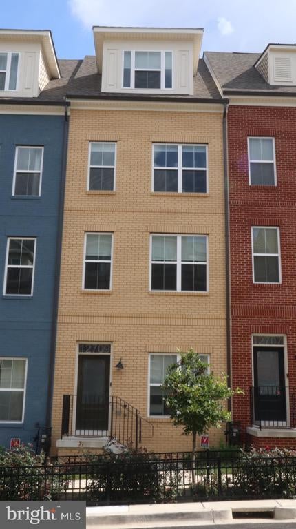 12709 Vuillard St, Silver Spring