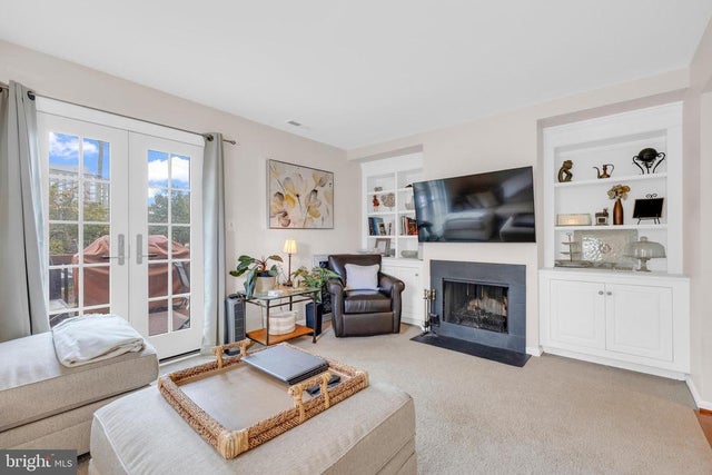 4800 Bradley Blvd #198, Chevy Chase